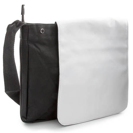 GU4 Medium Messenger Bag GU4 Medium Messenger Bag