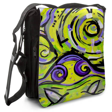 GU4 Medium Messenger Bag GU4 Medium Messenger Bag