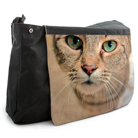 GU5 Large Messenger Bag GU5 Large Messenger Bag